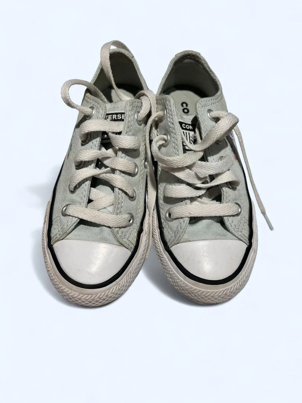 Converse Kids Low Top Sneakers in Light Gray